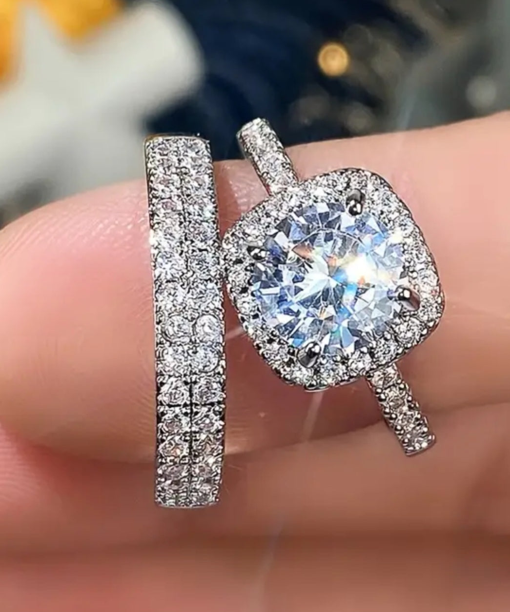 Stunning 2-piece engagement ring set