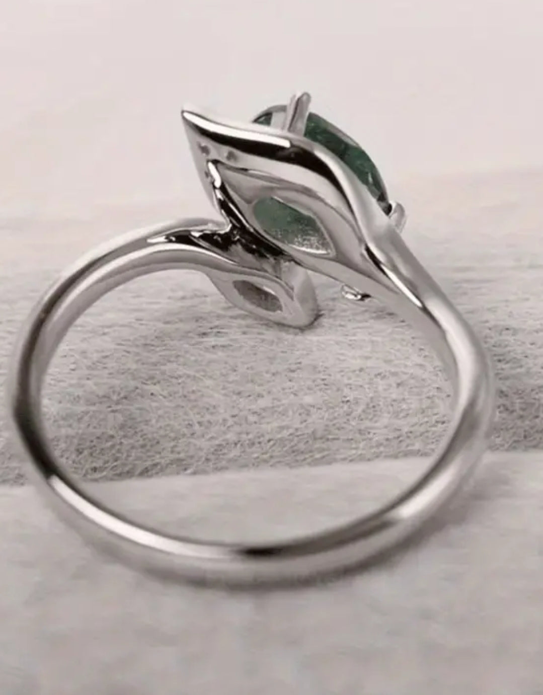 1pc Sexy Cute Alloy Ring with Synthetic Cubic Zirconia, Black Teardrop Leaf Design, Versatile for Daily Wear & Parties, All-Season Fashion Accessory for Carnival