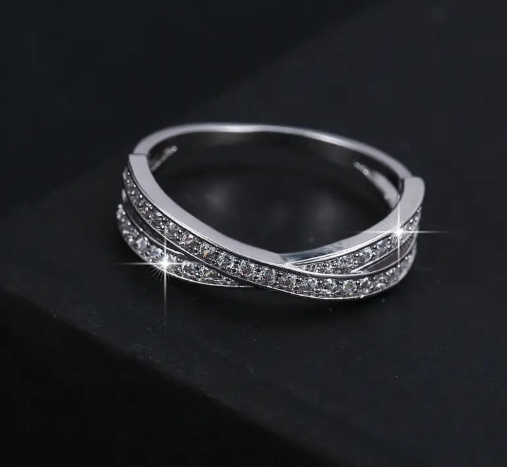 Minimalist Cross Zirconia Ring