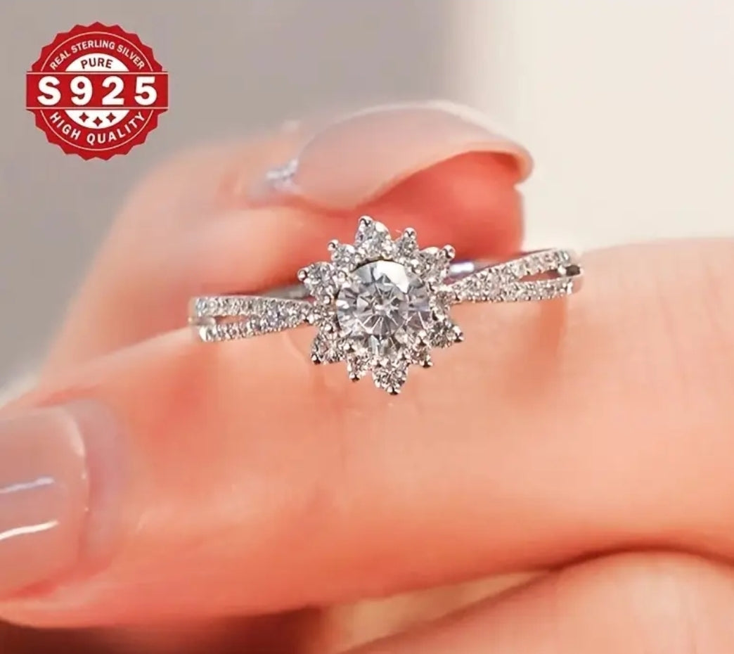 925 Sterling Silvery Fashionable Women's Flower Design