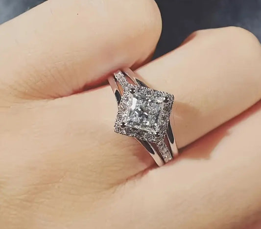 Ring- Diamond Shaped Cubic Zirconia