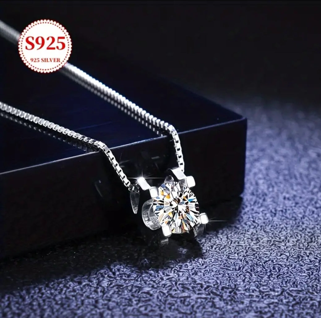 925 Silver chain with Mosinite Stone
