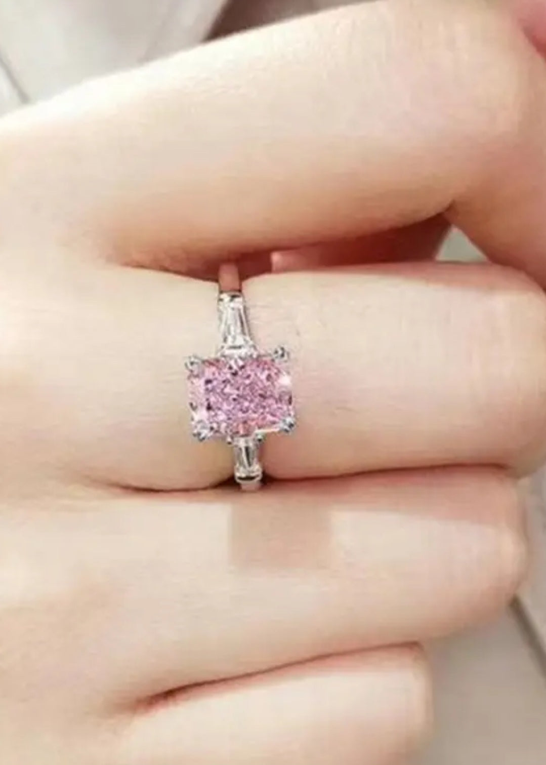 1pc Women's Engagement Ring Fashionable Silvery Inlaid Imitation Zirconia Decoration Ring Engagement Wedding Banquet Jewelry Valentine's Day Birthday Gift