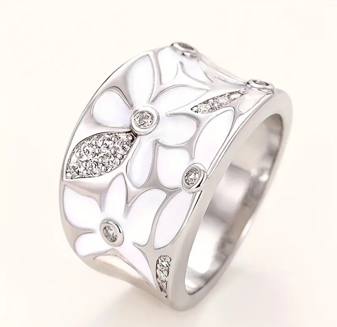 Chic and Lovely White Flower Wide Ring Bohemian Style Band Daily Fashion Clothing Accessory Ring